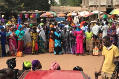 3.-Audience-at-an-aflatoxin-awareness-drama-program-at-a-market-in-The-Gambia